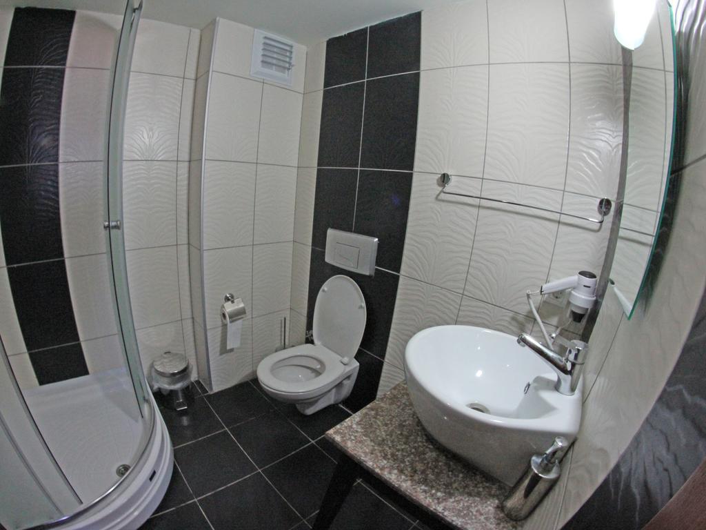 Ilyada Hotel 보즈자아다 객실 사진