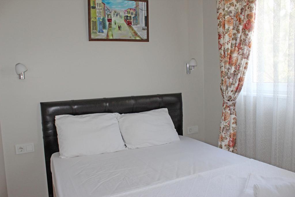 Ilyada Hotel 보즈자아다 객실 사진